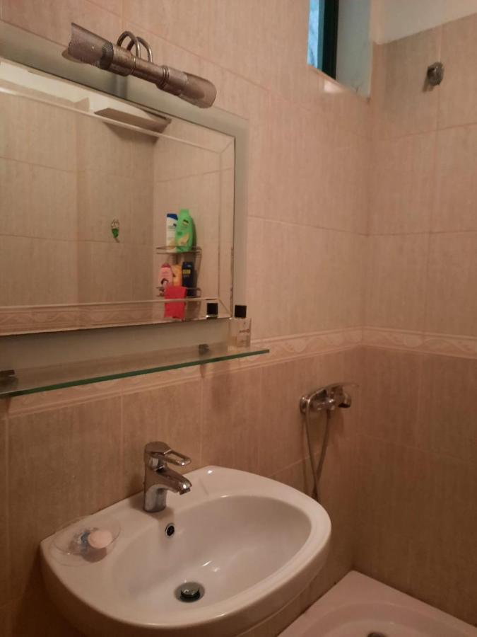 Apartment Holiday Golem (Tirana)