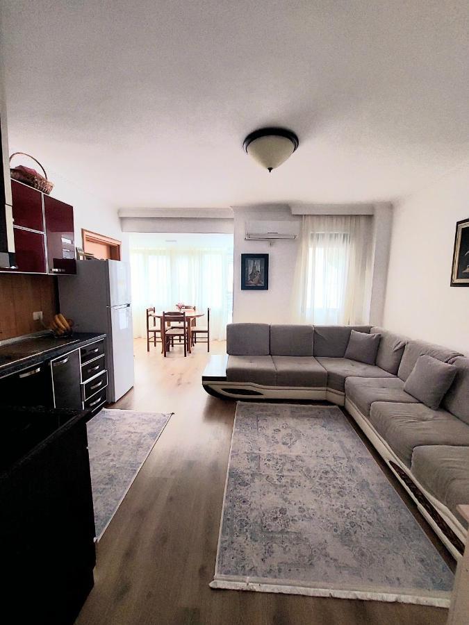 Holiday Apartment Golem (Tirana)
